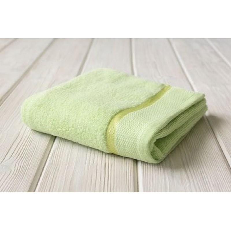 Bombažna frotirna brisača FLUFFY 70x140 - Svetlo zelena