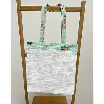 Vrečka iz blaga - 31x33cm - vzorec bela z zelenim robom